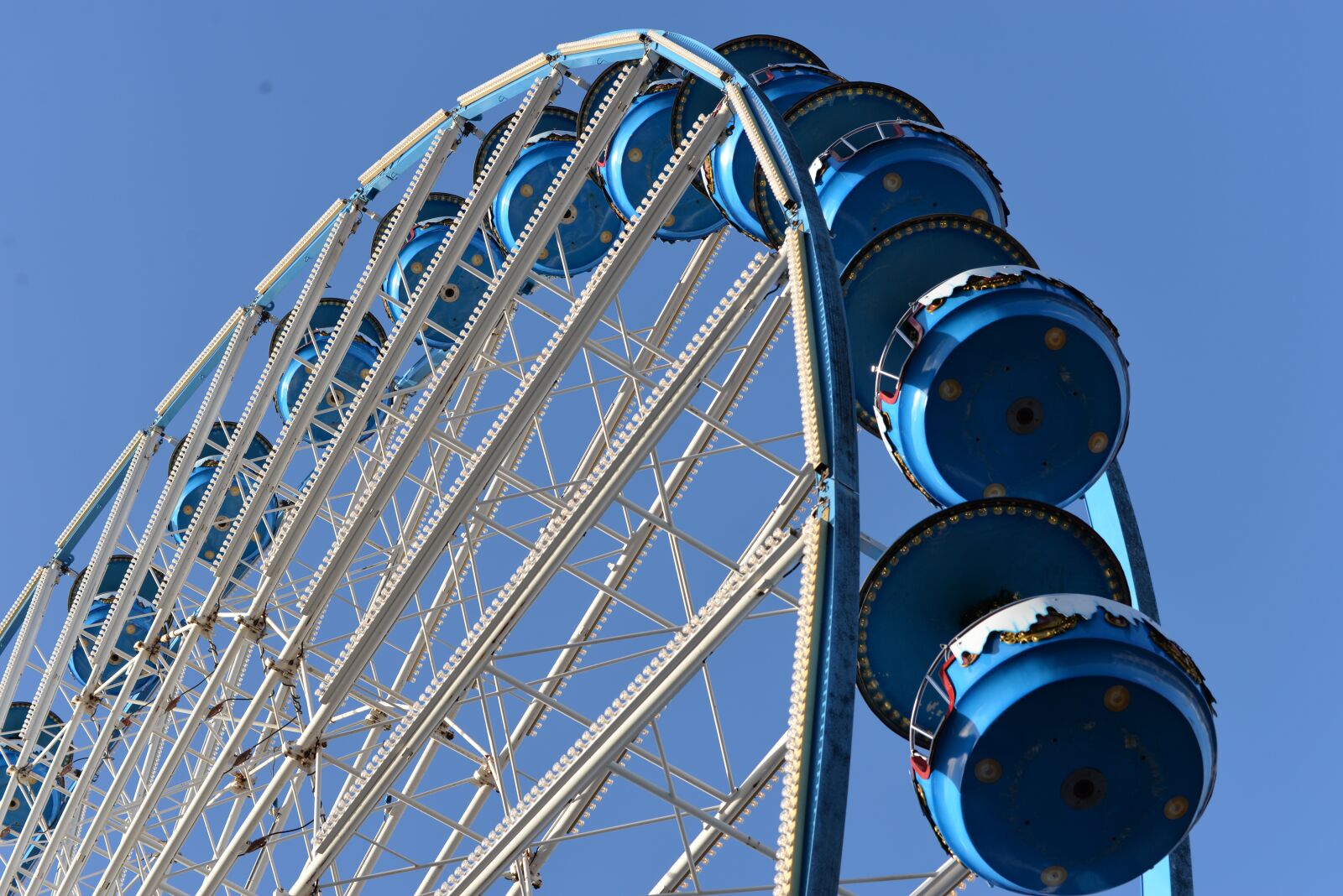 Nikon D610 sample photo. Manege, wheel, entertainment photography