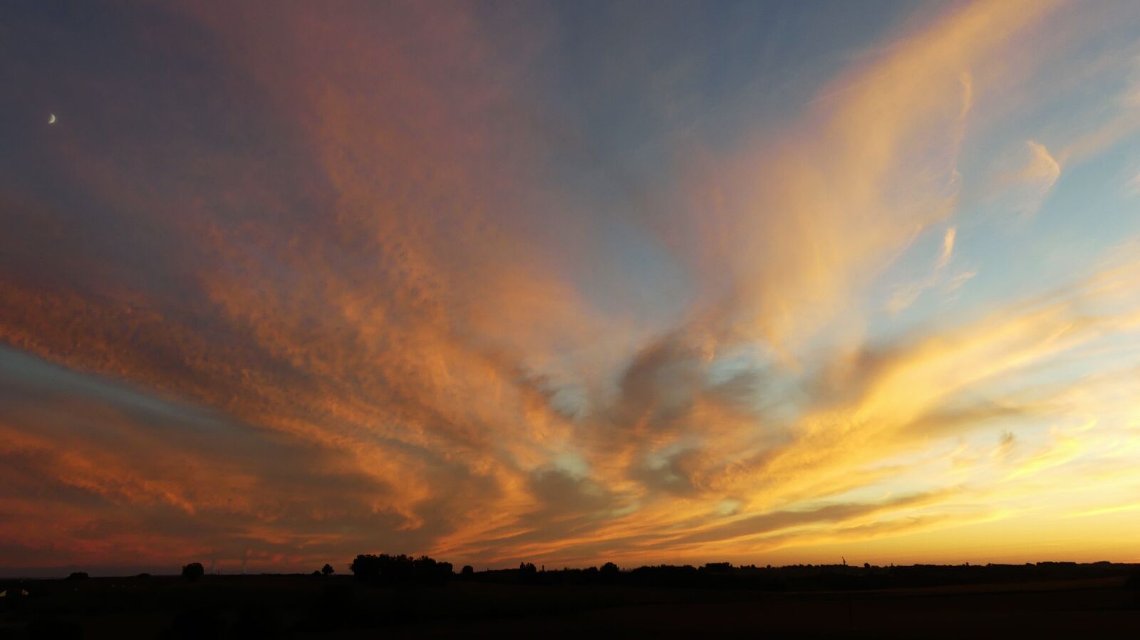 Panasonic Lumix DMC-FZ300 sample photo. Nature, sky, clouds photography