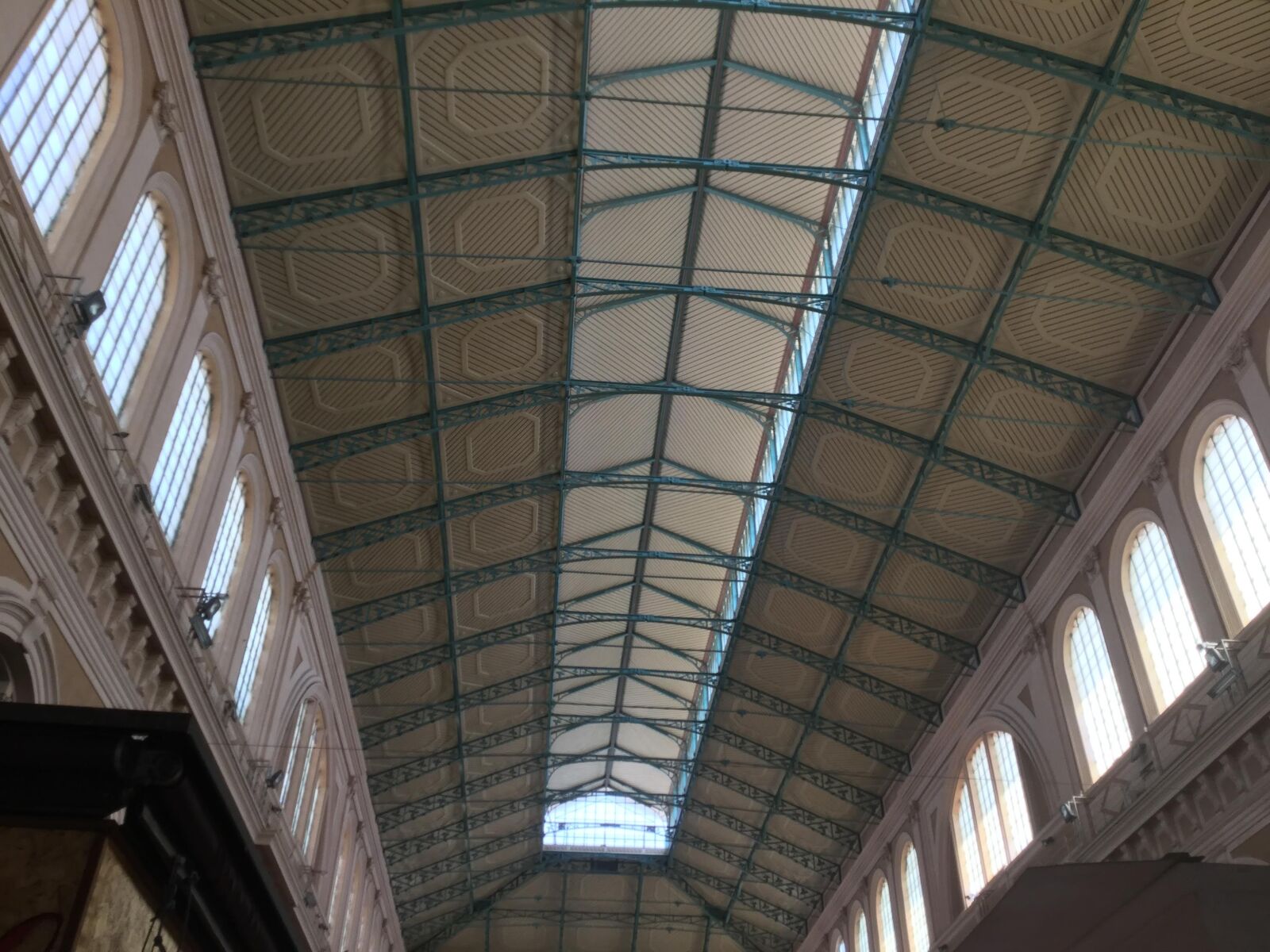 iPad Air 2 back camera 3.3mm f/2.4 sample photo. Roof, market, architecture photography