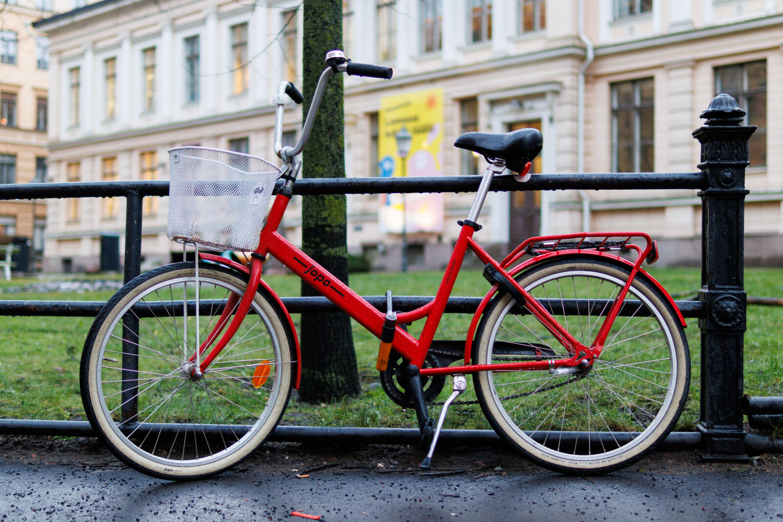Sigma 30mm F1.4 DC DN | C sample photo. Bicycle parking photography
