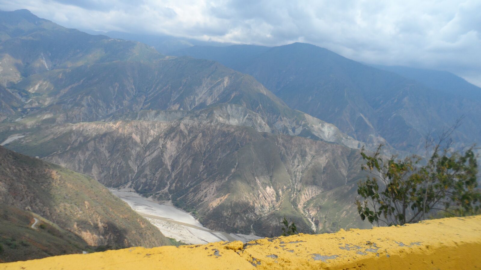 Samsung MV800 sample photo. Colombia, santander, chicamocha photography