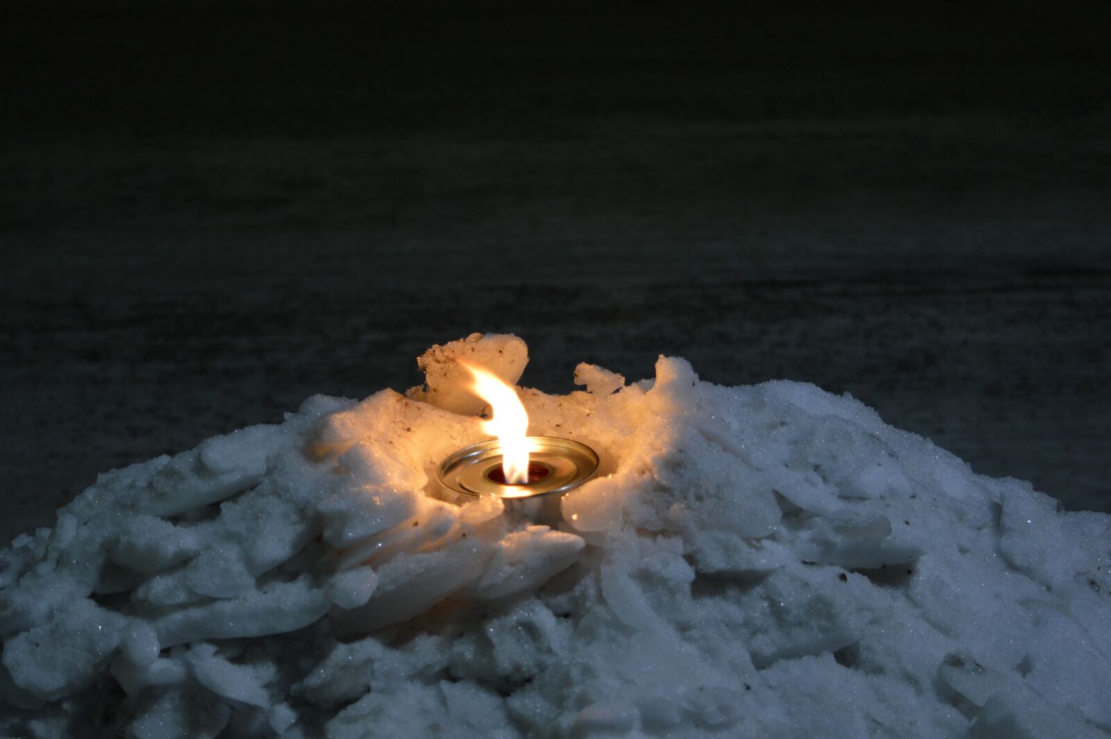 Nikon D3200 sample photo. Winter, flame, candle photography