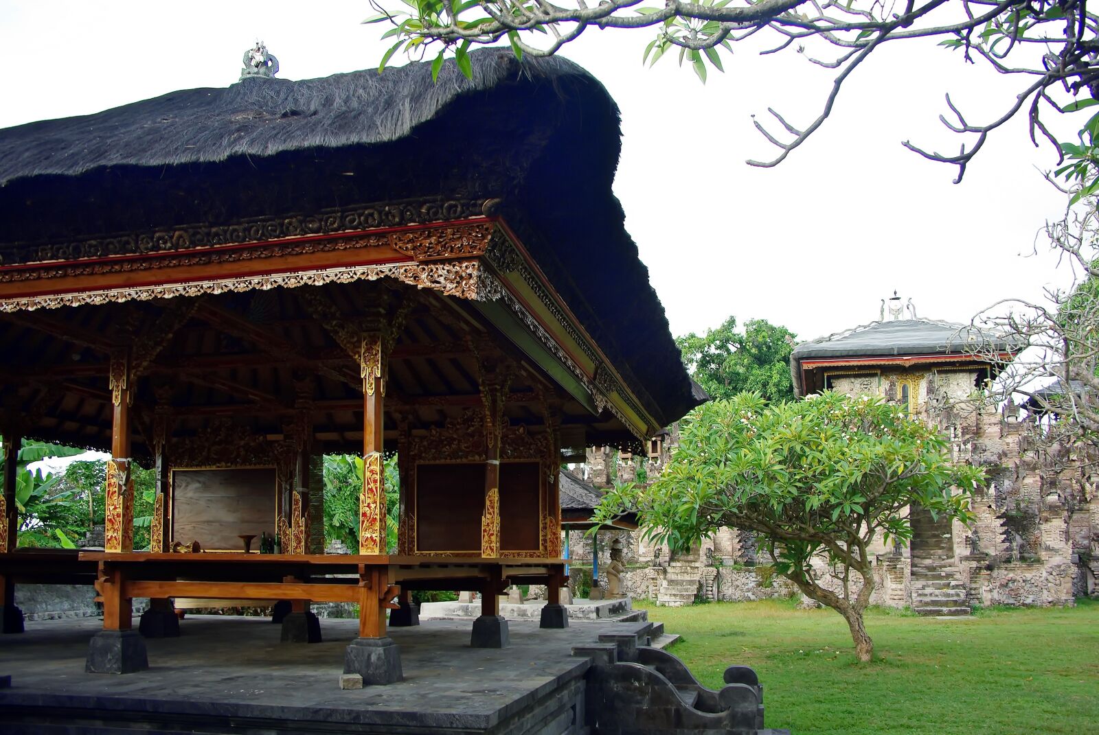 Pentax K200D sample photo. Indonesia, bali, temple photography