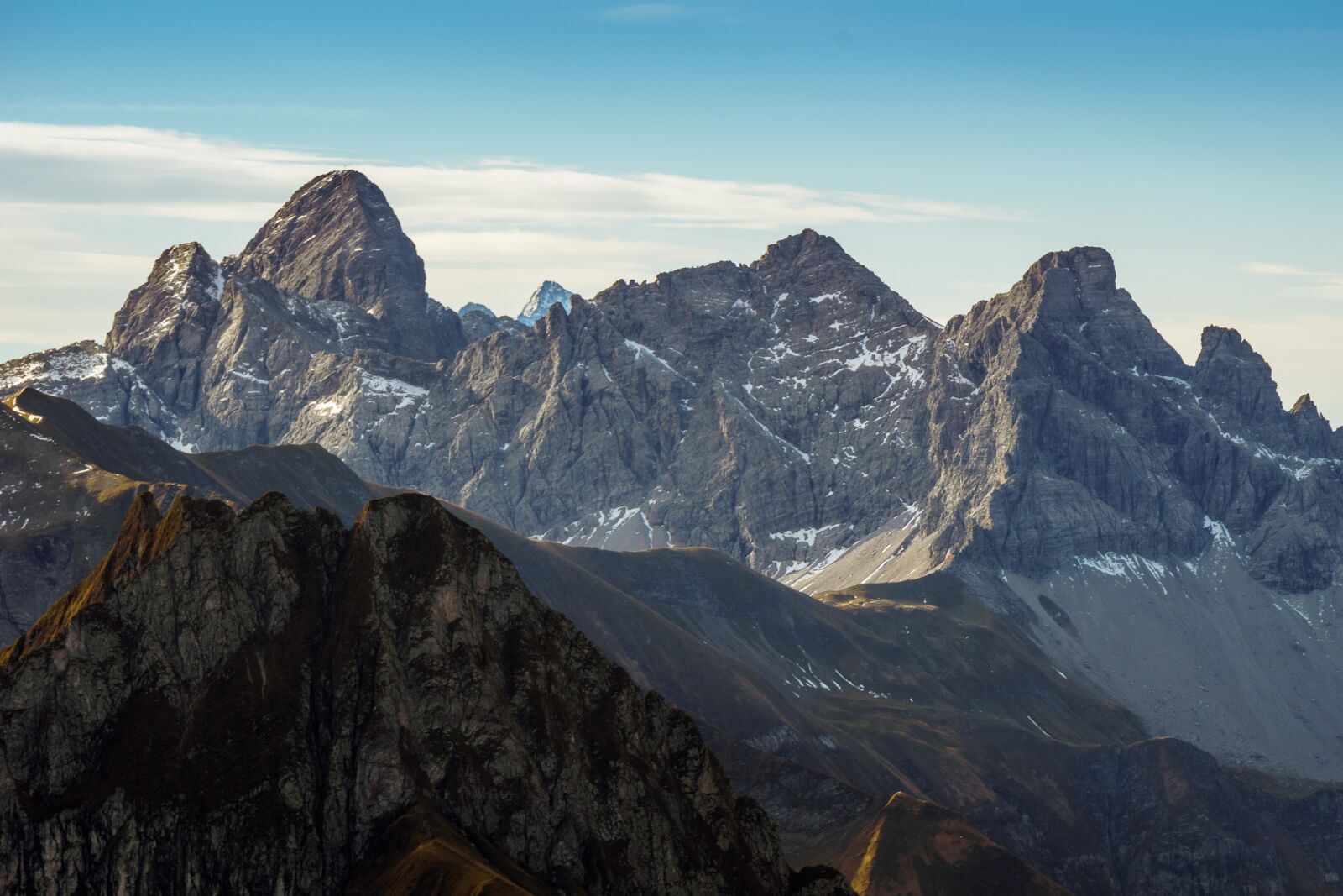 Sony E 55-210mm F4.5-6.3 OSS sample photo. Oberstdorf, foghorn, mountains photography