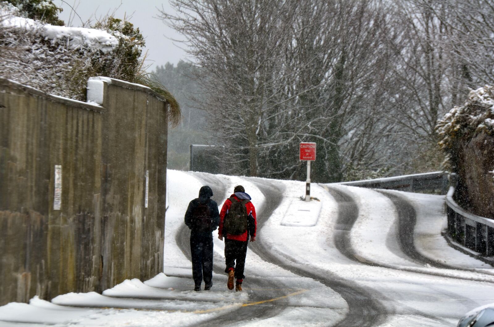Nikon D7000 sample photo. Snow, walking, hill photography