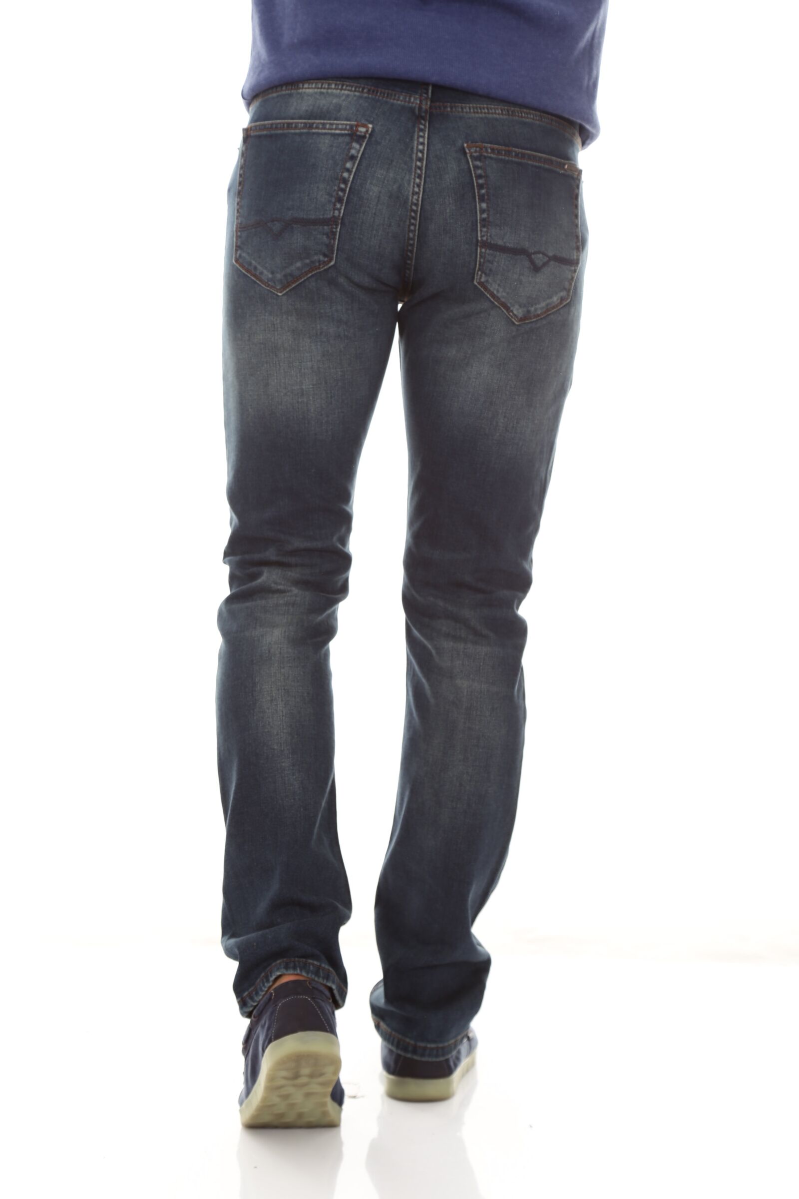 Canon EOS 6D + Canon EF 24-105mm F4L IS USM sample photo. Male, pants, fashion photography