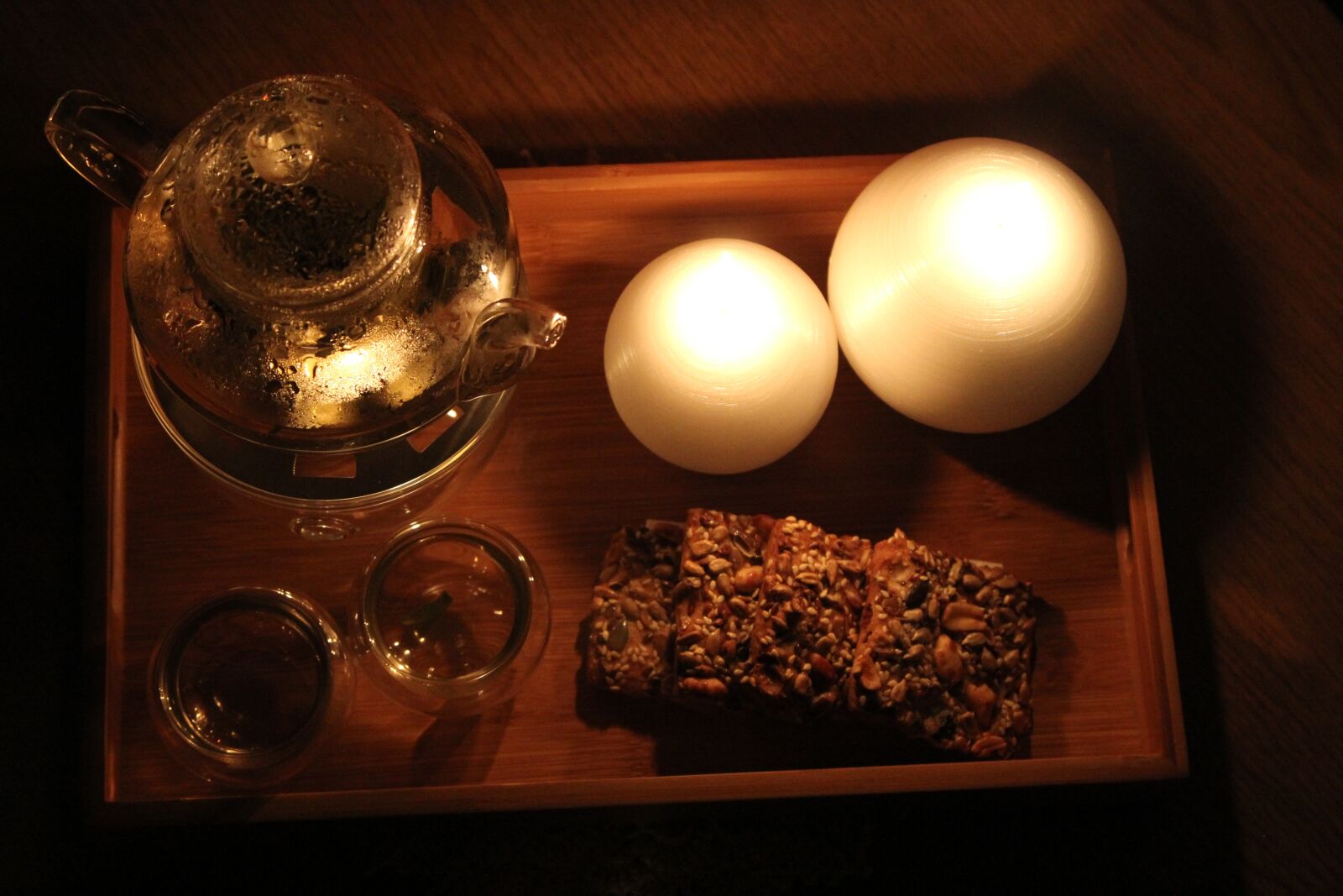 Canon EOS 60D + Canon EF 24-105mm F4L IS USM sample photo. Candles, evening, tea photography