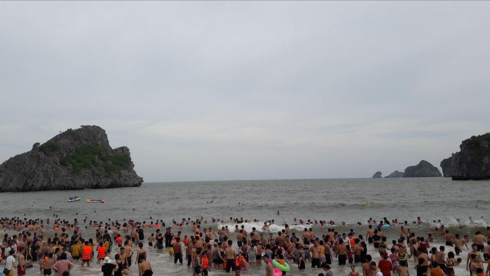 Samsung Galaxy A5(2016) sample photo. Beach in cat ba photography