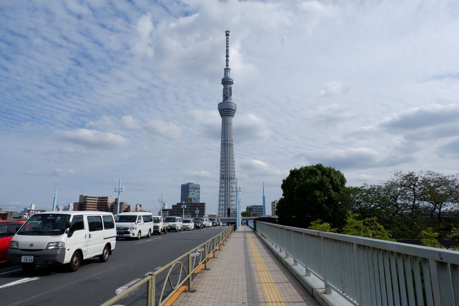 Fujifilm X-A3 + Fujifilm XC 16-50mm F3.5-5.6 OIS II sample photo. Bridge, tokyo, road photography
