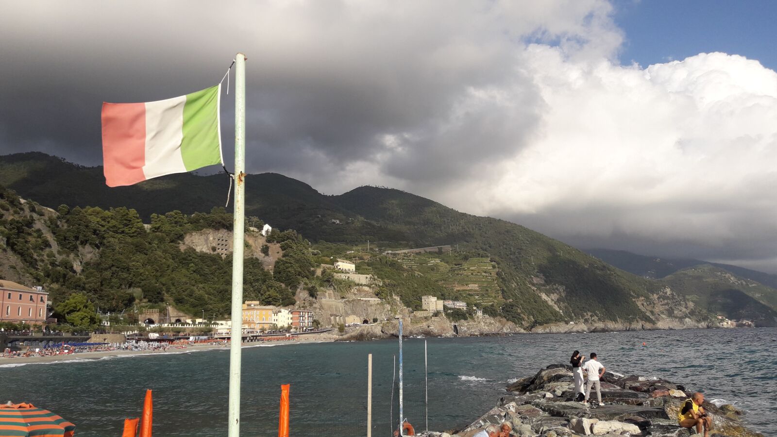 Samsung Galaxy J7 Neo sample photo. Sea, flag, italy photography