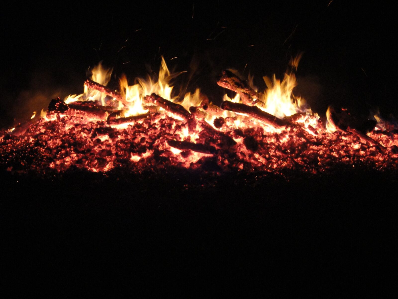 Sony DSC-W350 sample photo. "Fire, embers, brand" photography