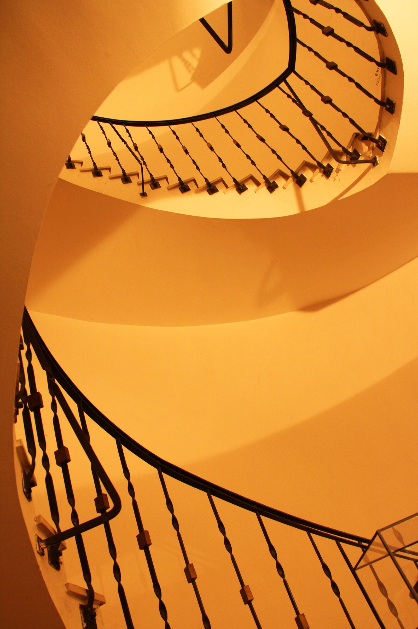 Canon EOS 60D sample photo. Staircase, house, prague photography