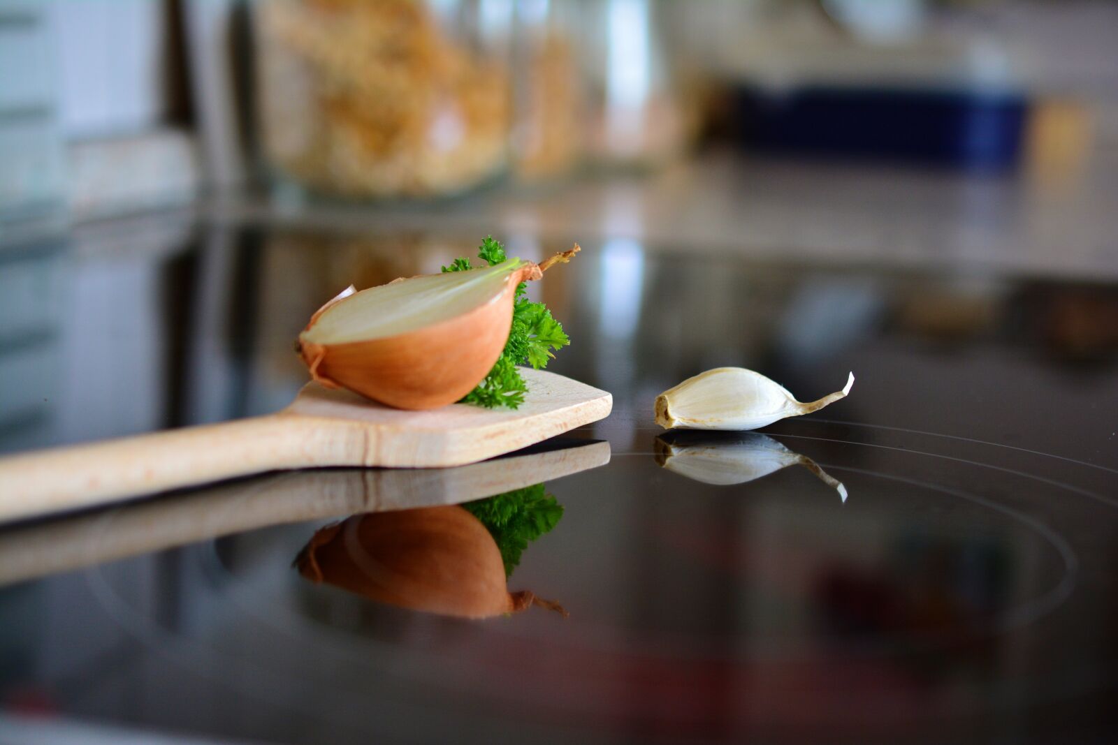 Nikon D5200 sample photo. Ceramic hob, cook, kitchen photography