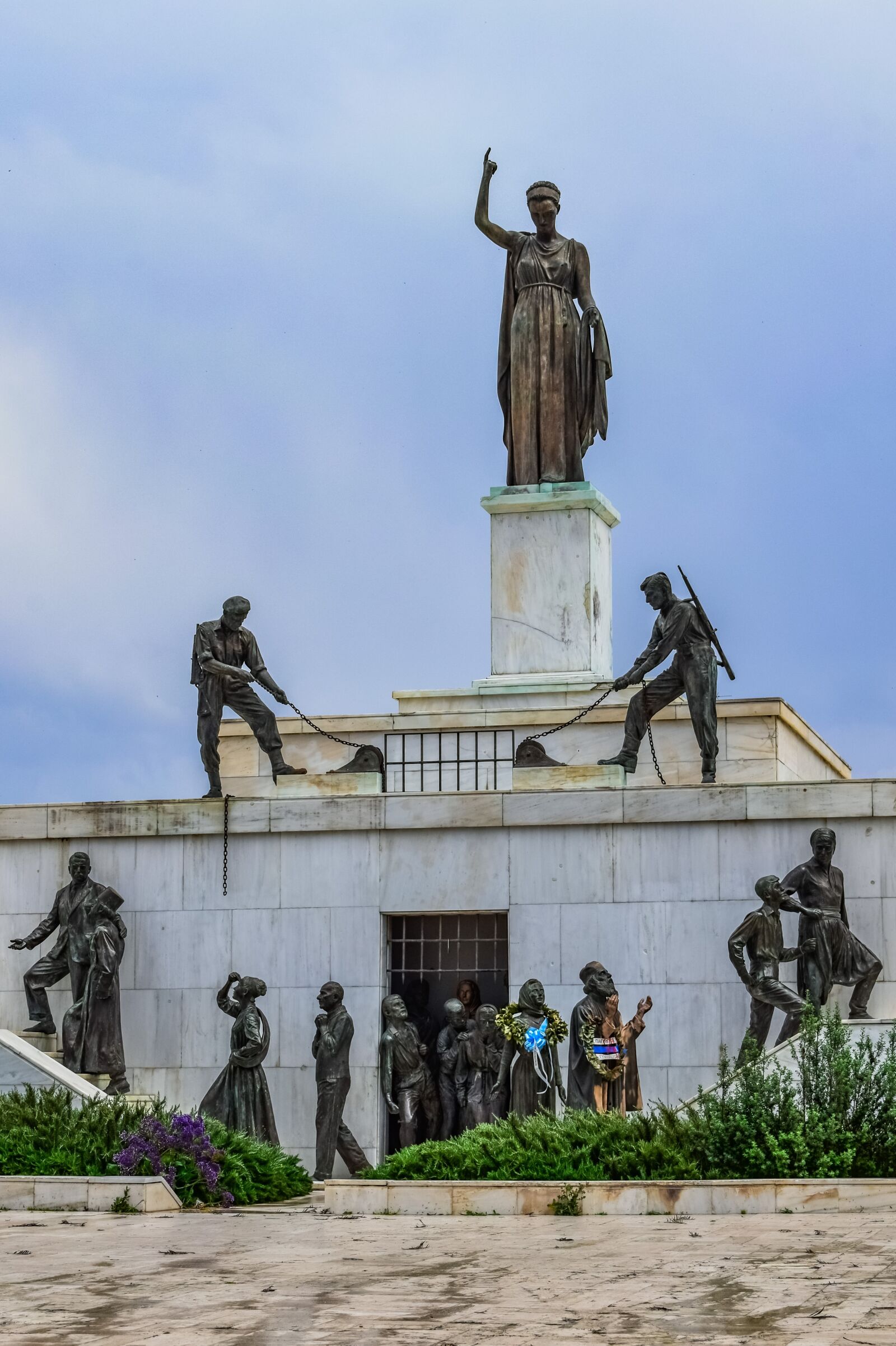 Nikon D3300 sample photo. Statue, sculpture, architecture photography