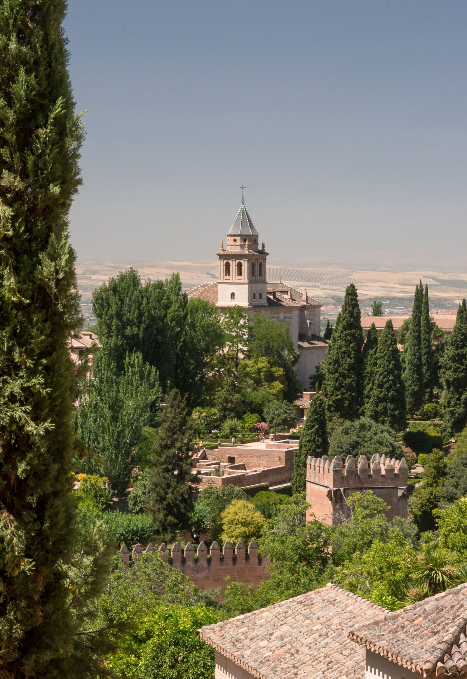 Sony Alpha DSLR-A550 sample photo. Alhambra, church, granada photography