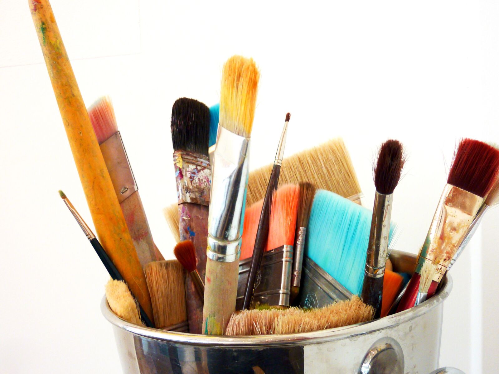 Panasonic DMC-TZ7 sample photo. Brush, paint, art photography