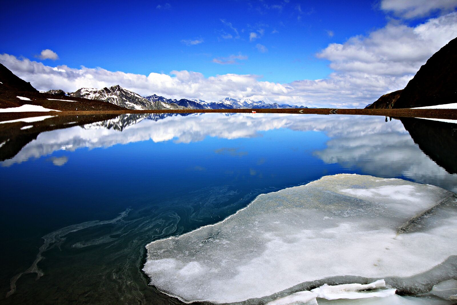 Canon EOS 500D (EOS Rebel T1i / EOS Kiss X3) sample photo. Mountain, lake, sky photography