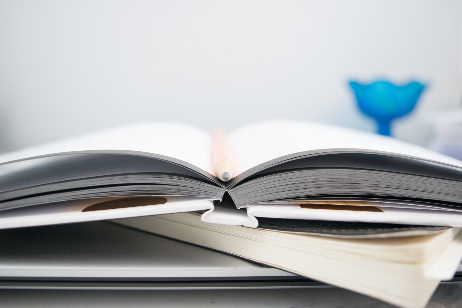 Nikon D3300 sample photo. Blue, glass, books, modern photography
