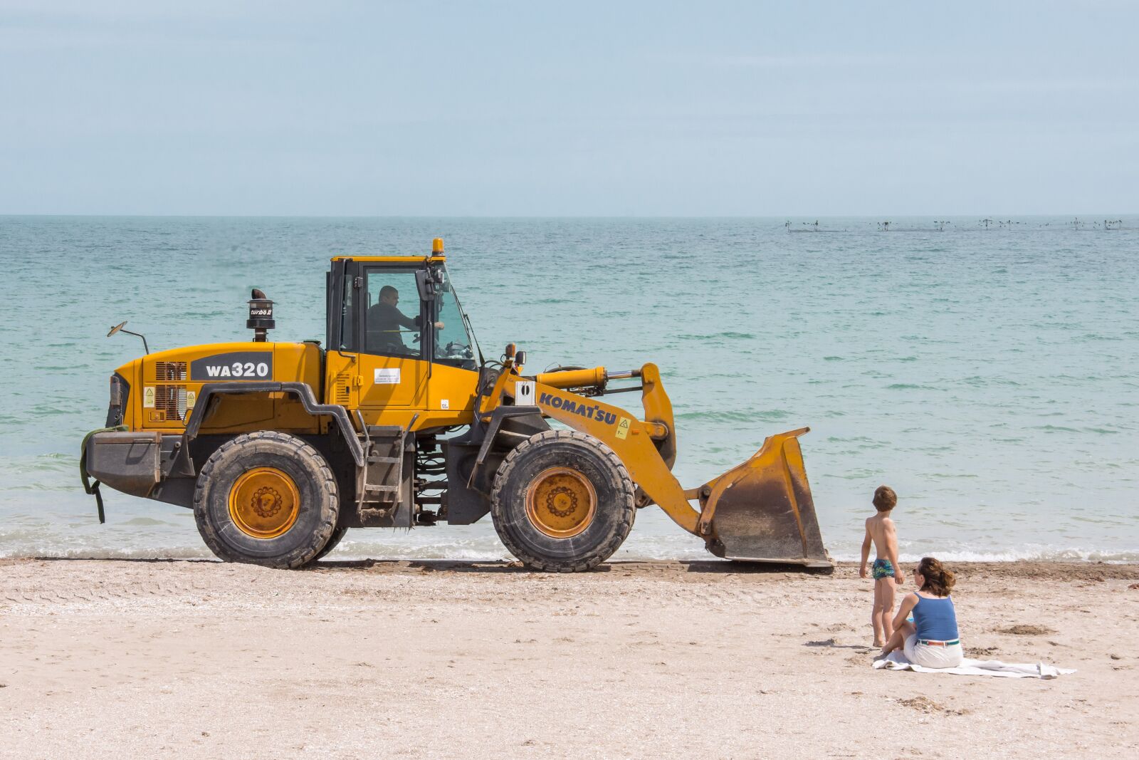 Nikon D7200 sample photo. Beach, summer, heavy industry photography