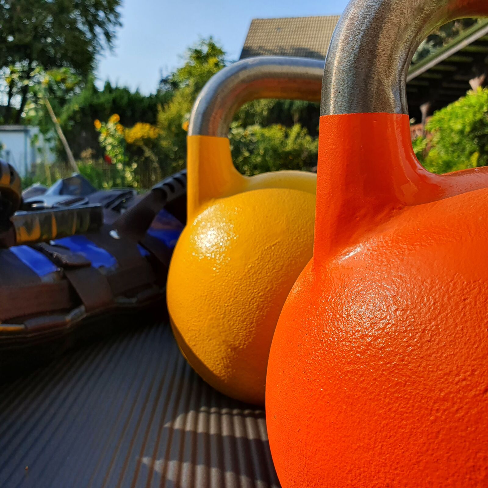 Samsung SM-G973F sample photo. Workout, kettlebell, sandbag photography