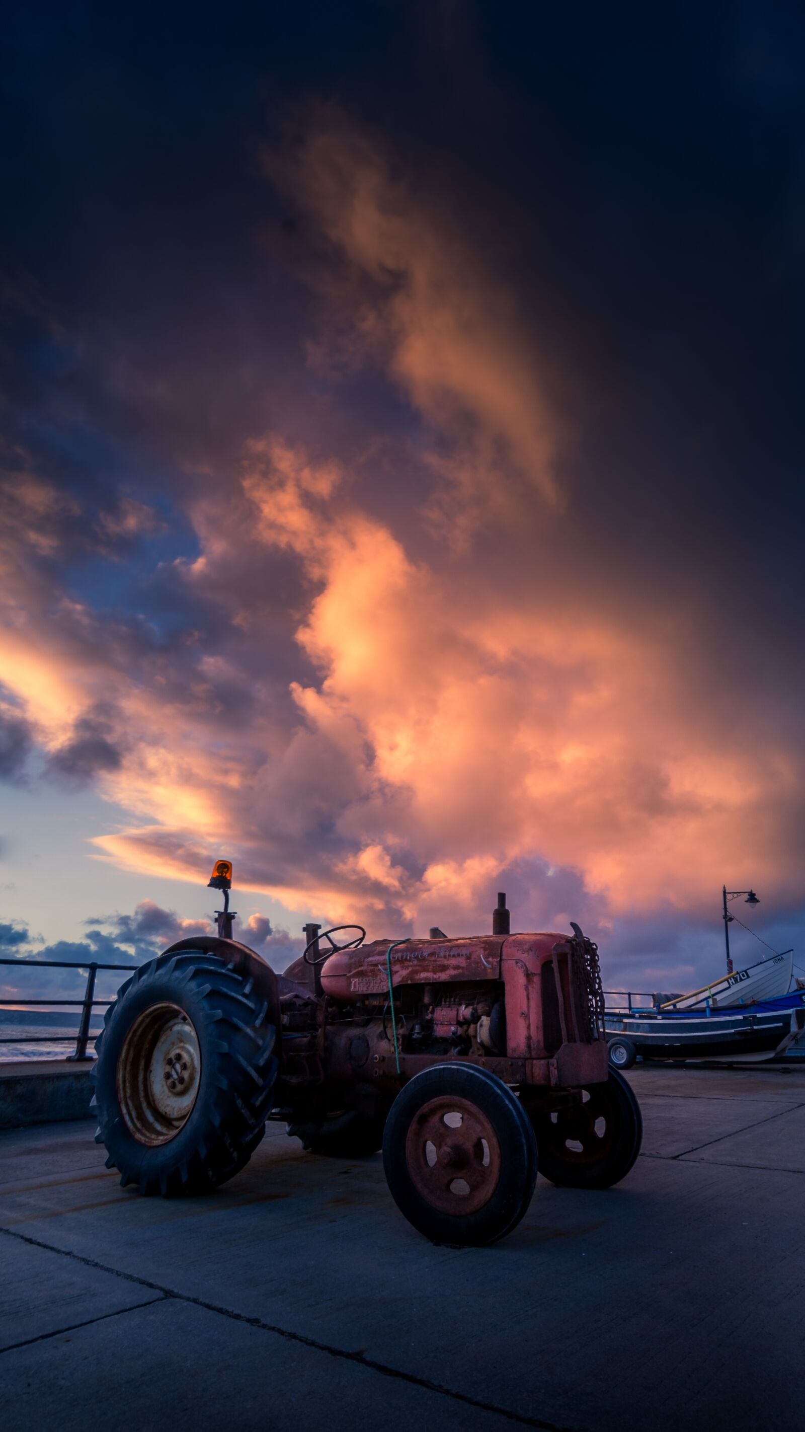 Tokina AT-X Pro 11-16mm F2.8 DX II sample photo. Sunrise, coast, tractor photography
