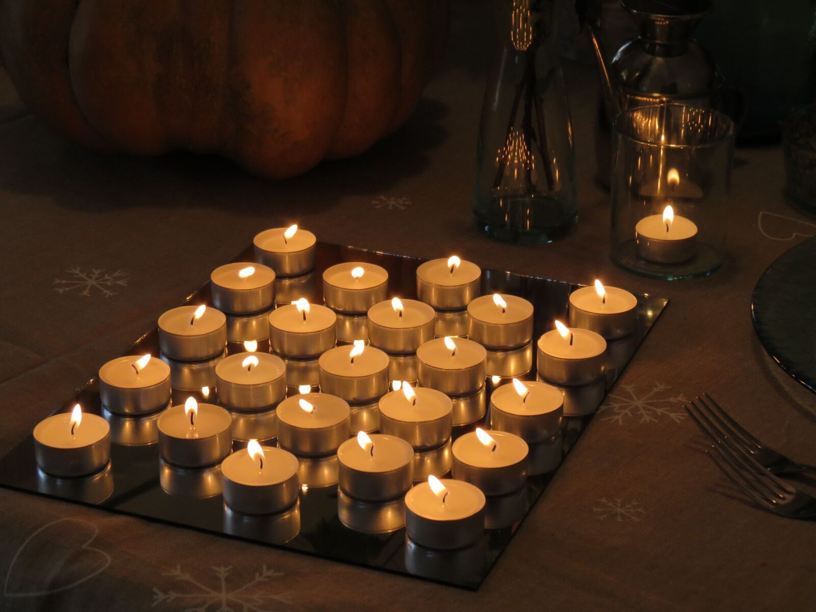 Canon PowerShot SX40 HS sample photo. Lights, candles, table photography