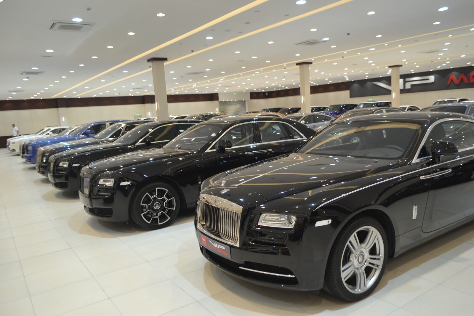 Nikon D3100 sample photo. Rolls royce, cars, garage photography