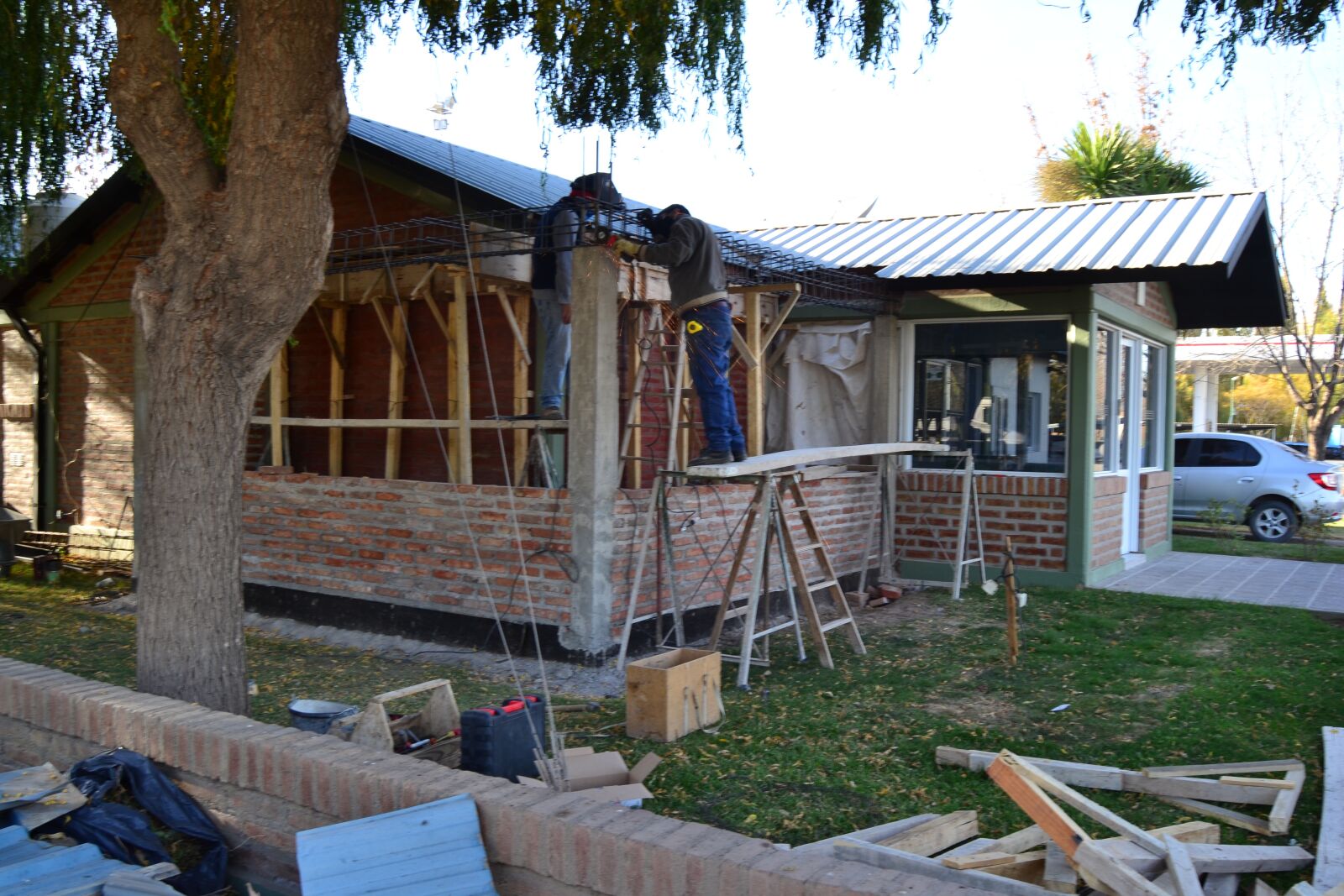 Nikon D3100 sample photo. Labor, or, architecture photography