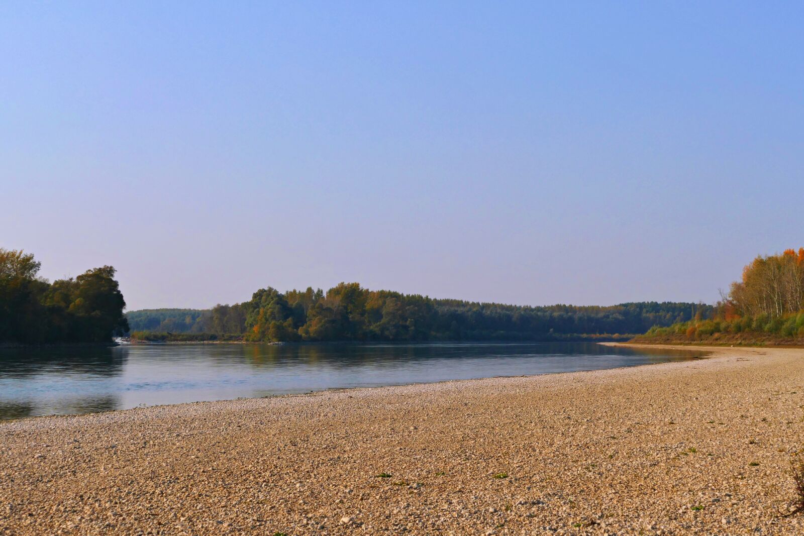Panasonic Lumix DMC-FZ1000 sample photo. Danube, shore, the danube photography