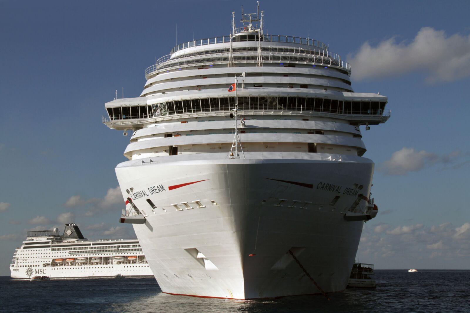 Canon EOS 7D sample photo. Vessels, ship, cruises photography