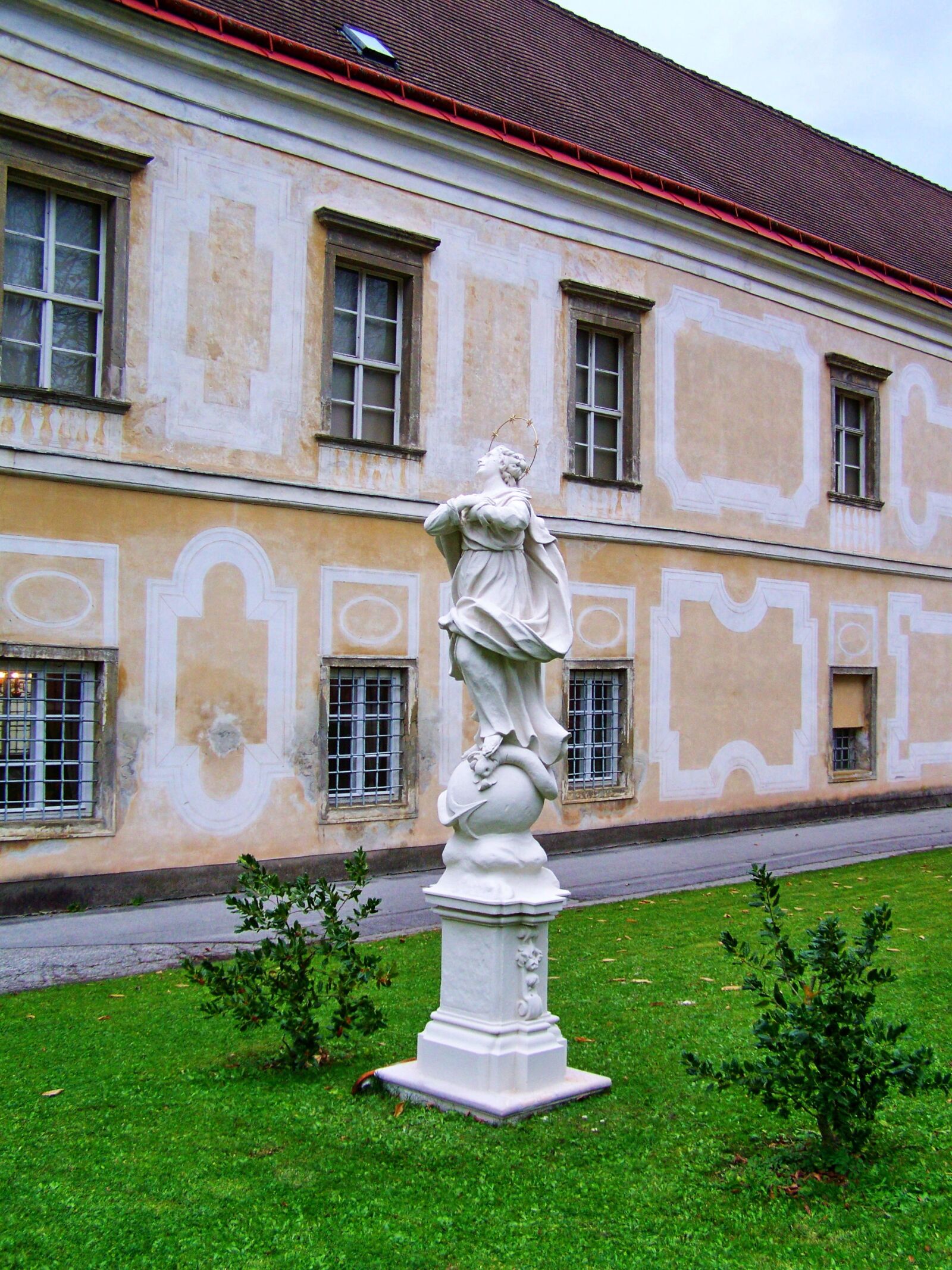 Kodak EASYSHARE ZD710 ZOOM DIGITAL CAMERA sample photo. Lilienfeld abbey, lower austria photography