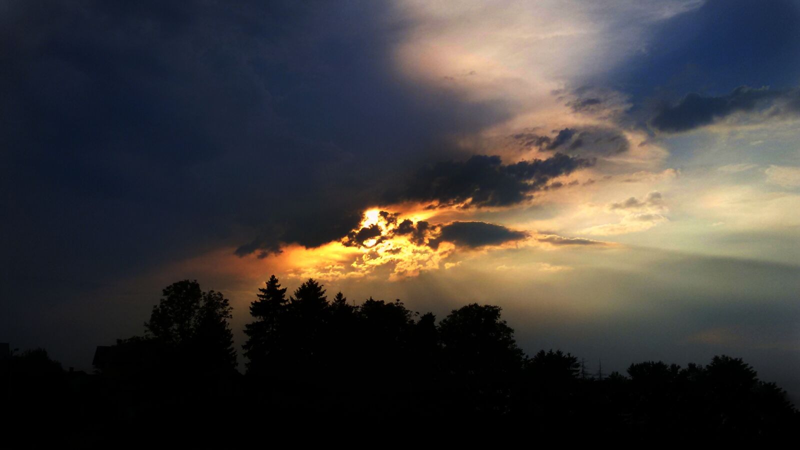 Samsung Galaxy S3 Neo sample photo. Sky, cloud, sunshine photography