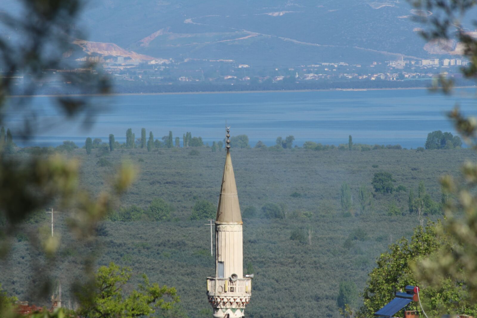 Canon EF-S 55-250mm F4-5.6 IS sample photo. The minaret of the photography