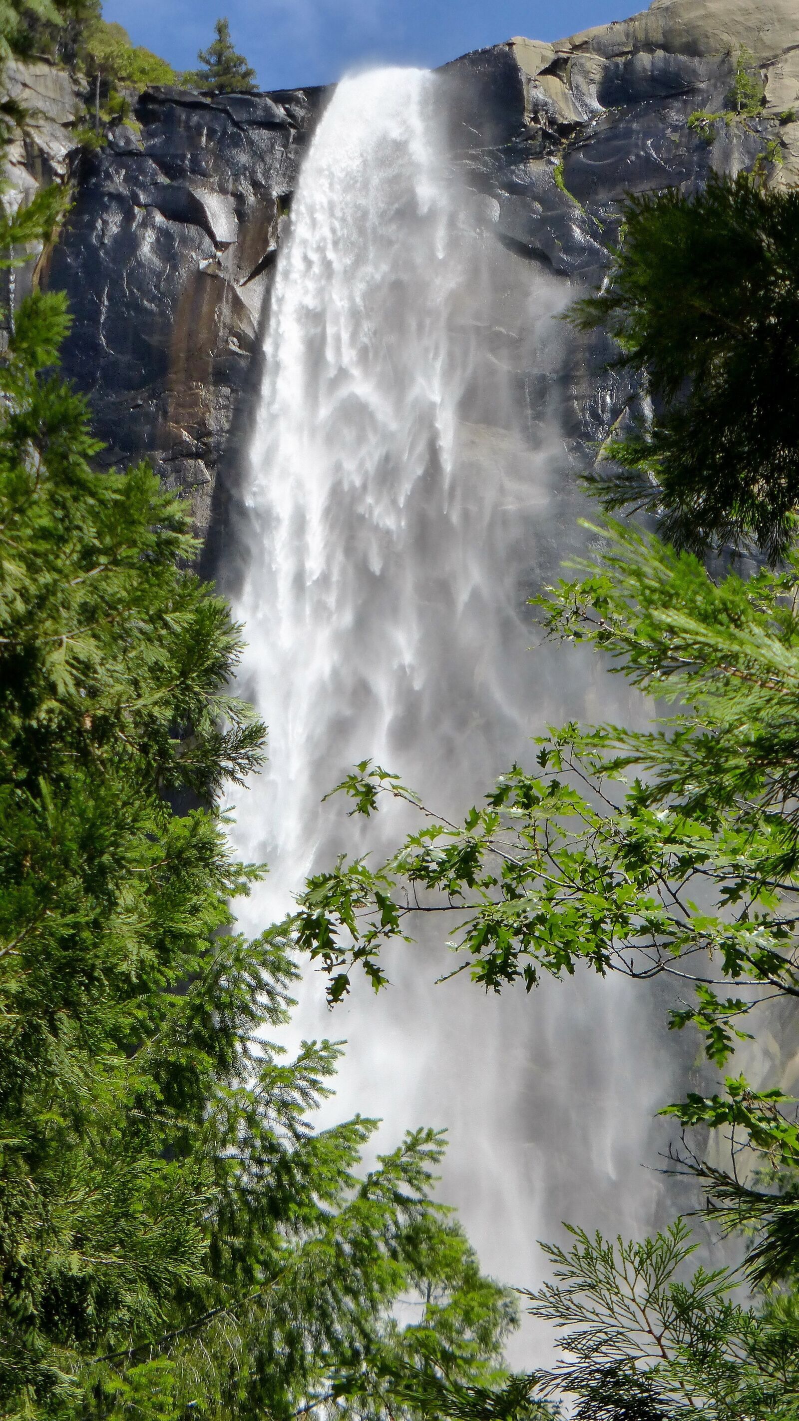 Panasonic Lumix DMC-ZS25 (Lumix DMC-TZ35) sample photo. Cascade, water, nature photography