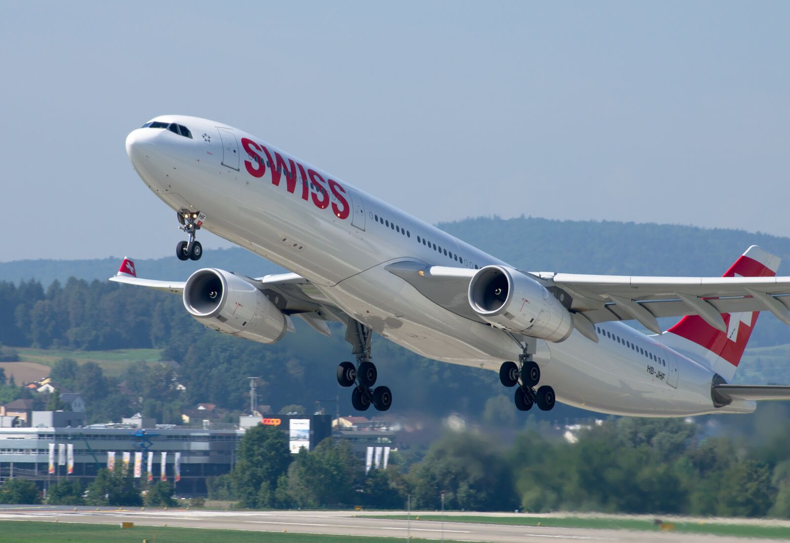 Nikon D300S sample photo. Airbus a330, swiss airlines photography