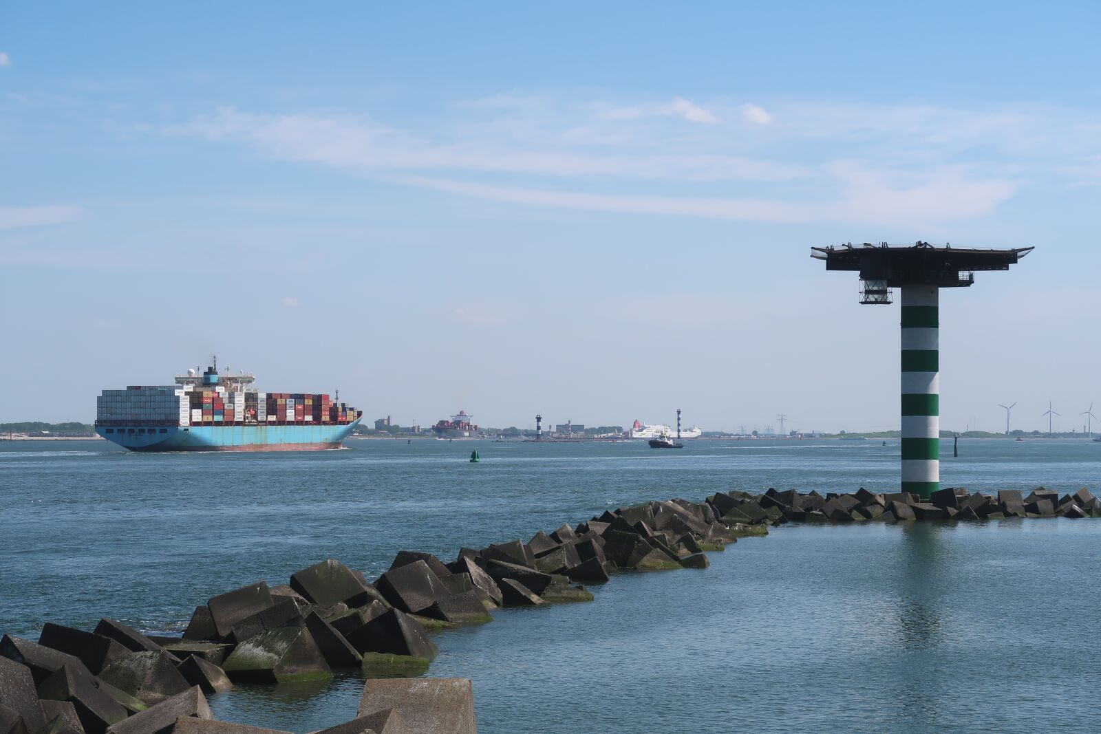 Canon PowerShot G7 X Mark II sample photo. Port, maasvlakte, container ship photography