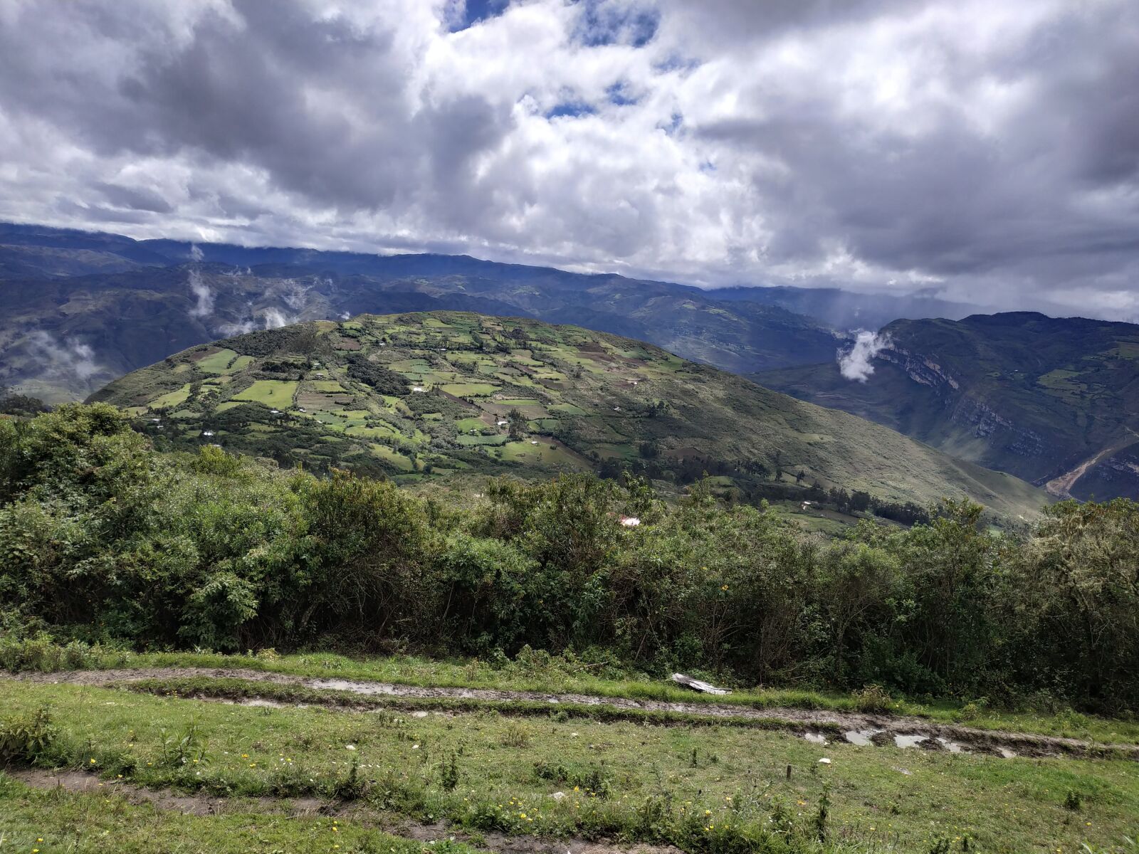 Xiaomi Redmi Note 5 sample photo. Cerro, chachapoyas, amazonas photography