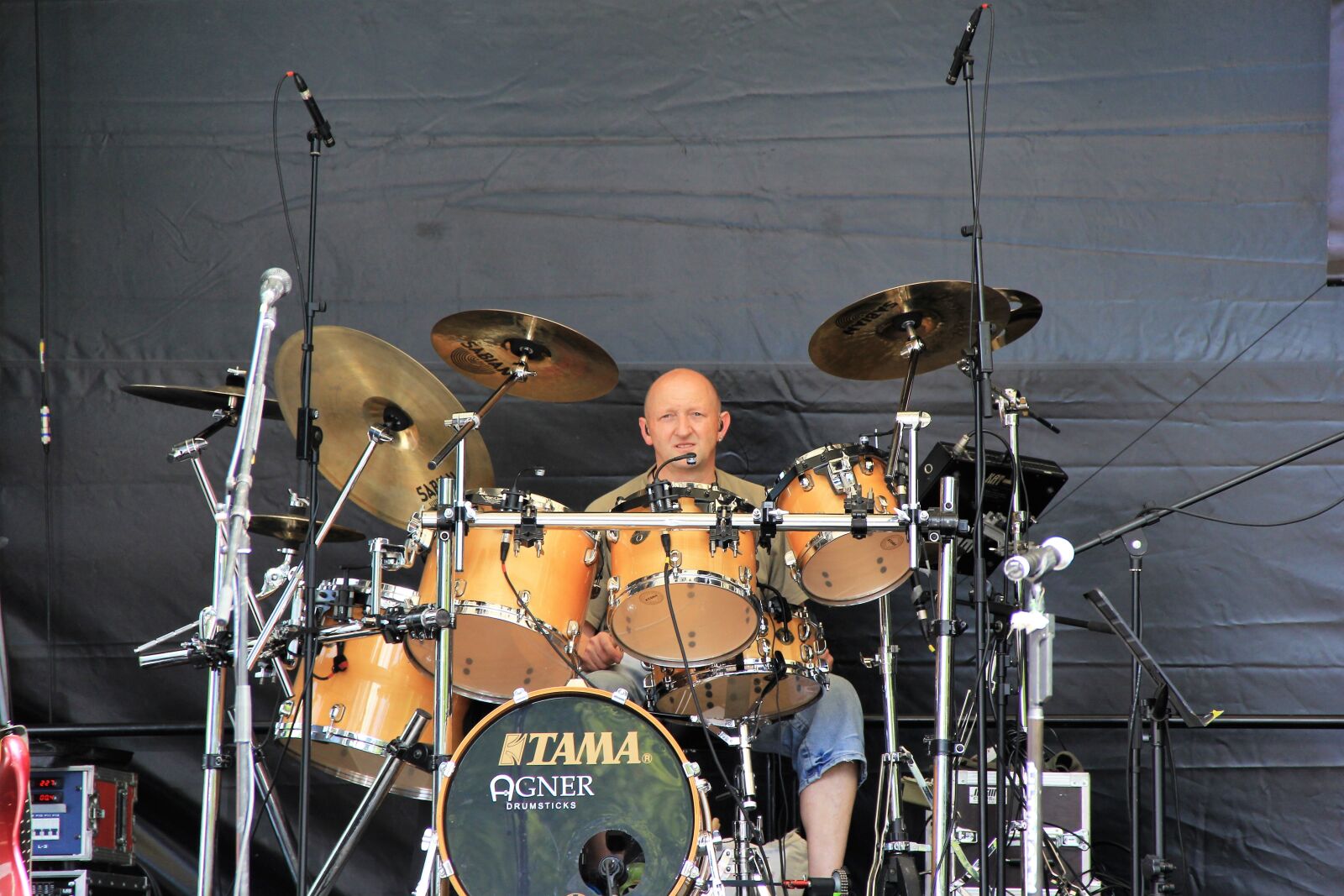 Canon EF-S 18-135mm F3.5-5.6 IS sample photo. Drums, music, band photography