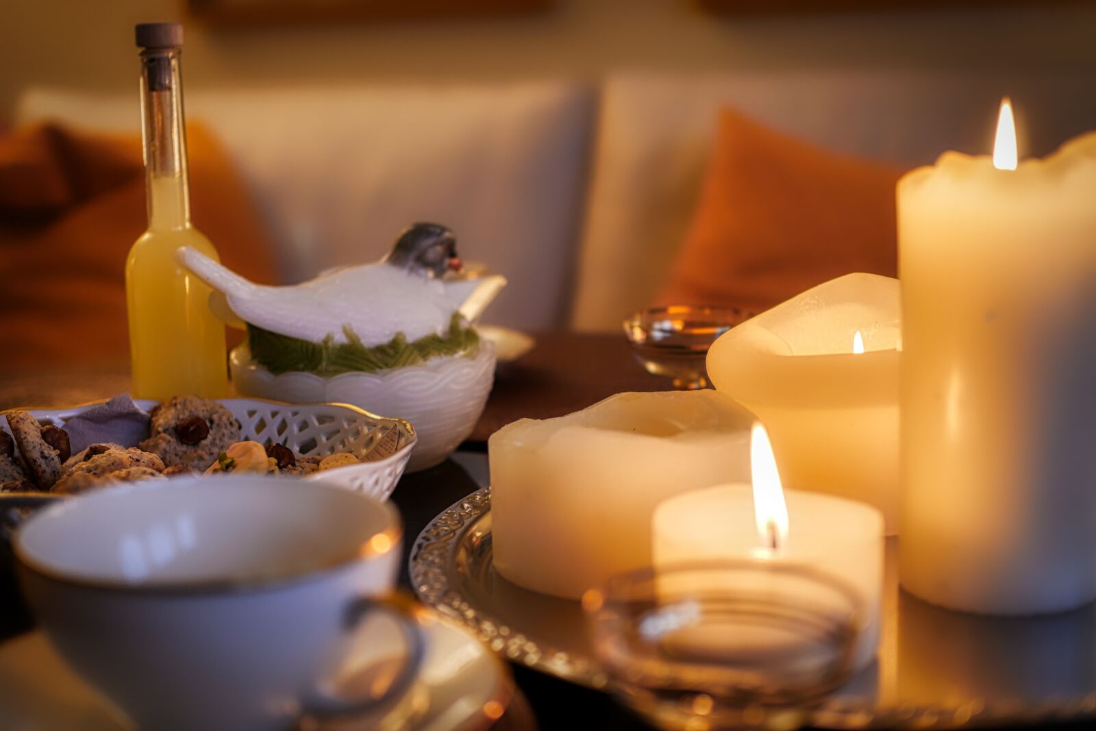 Panasonic Lumix DMC-GX8 sample photo. Still life, candles, coffee photography