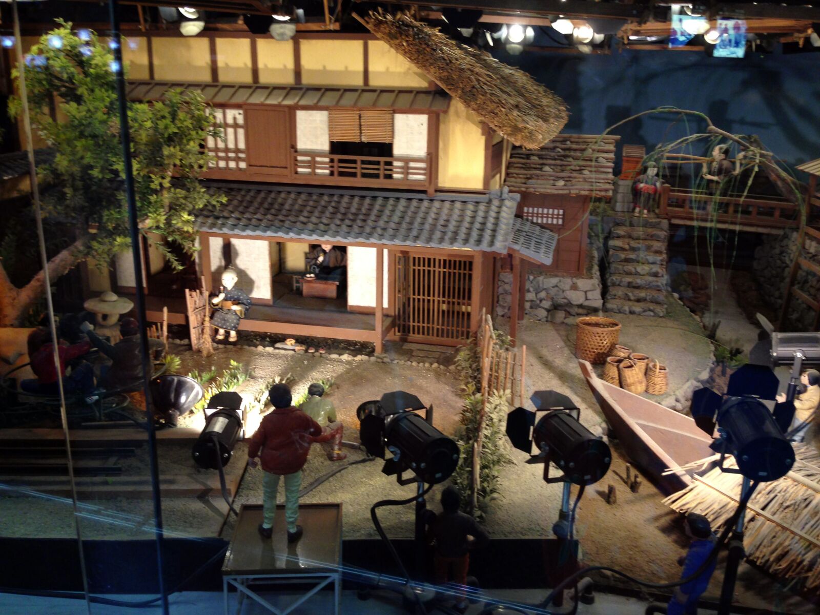 Apple iPhone 5 sample photo. Japan, japanese, model animation photography