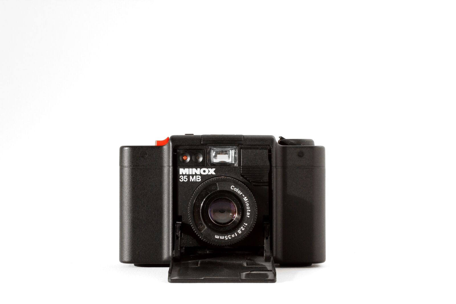 Canon EOS 600D (Rebel EOS T3i / EOS Kiss X5) sample photo. Minox, analog, camera photography