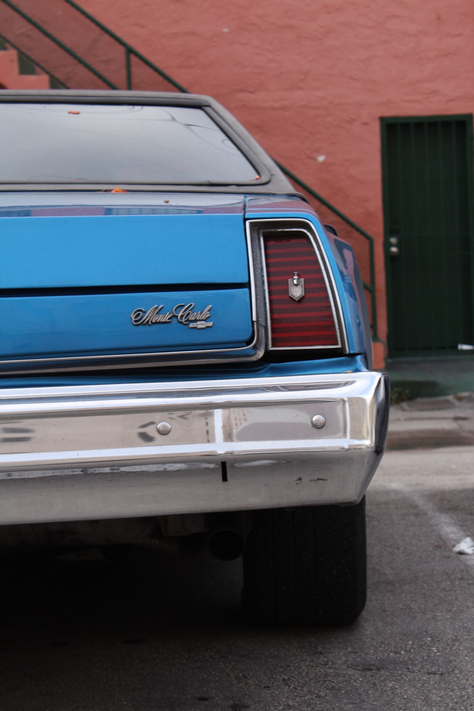 Canon EOS 1300D (EOS Rebel T6 / EOS Kiss X80) sample photo. Car, old, transport photography