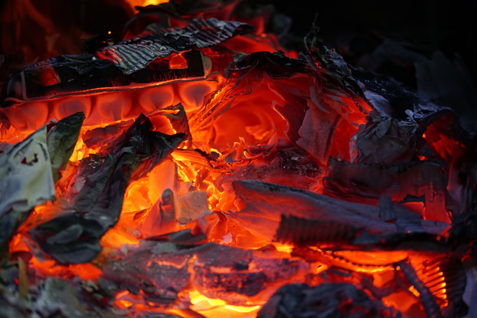 Sony a7R II + Sony FE 90mm F2.8 Macro G OSS sample photo. Fire, embers, hot photography