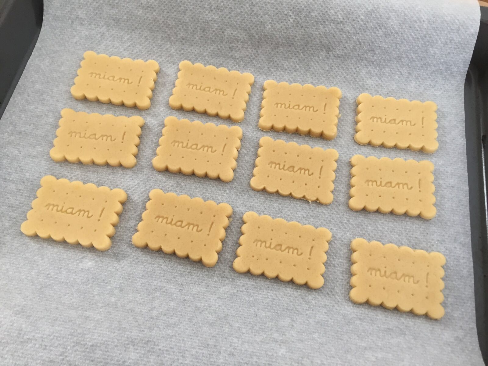 Apple iPhone 6 sample photo. Cakes, biscuits, paste photography