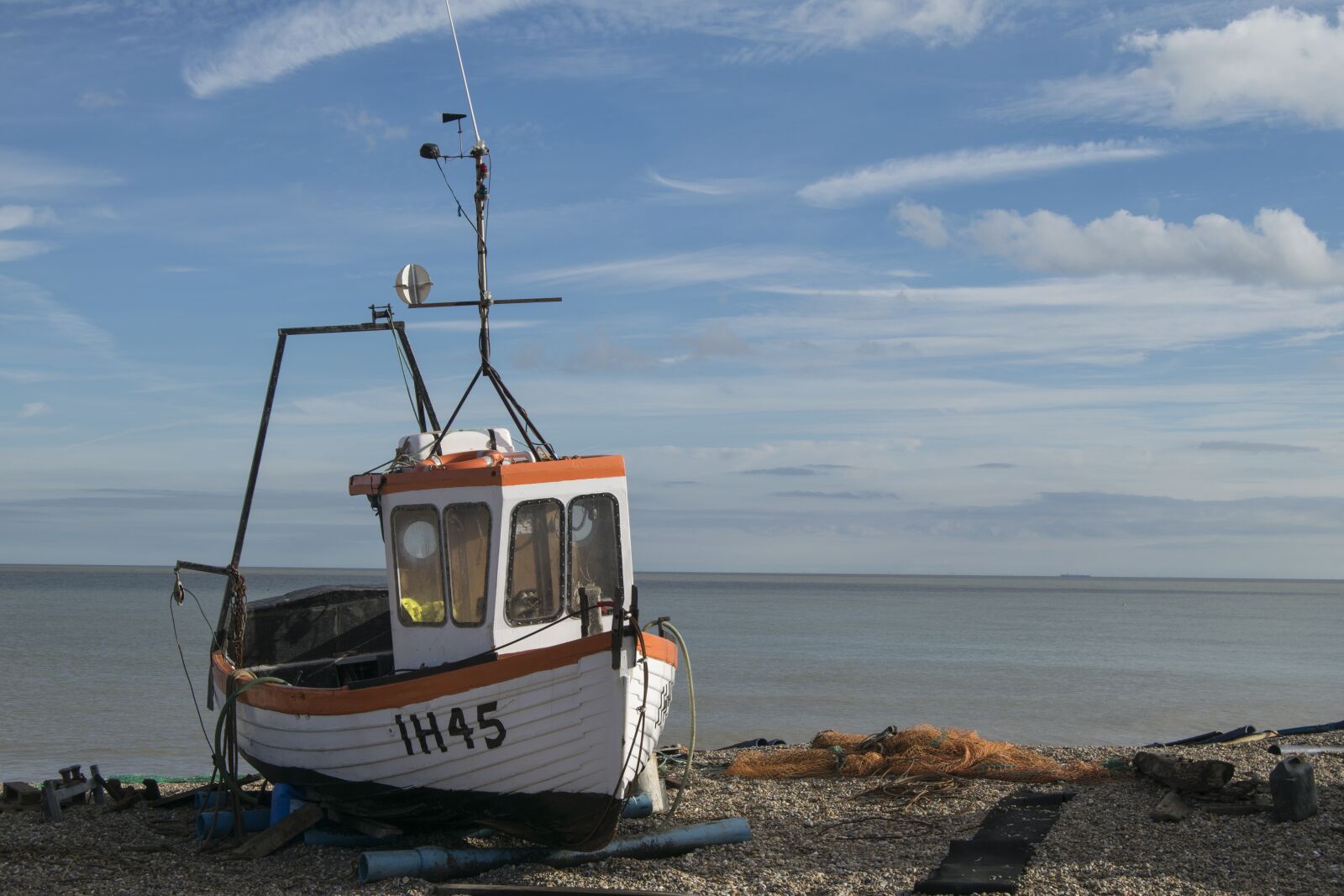 Nikon D3300 sample photo. Boat, beach, sky photography