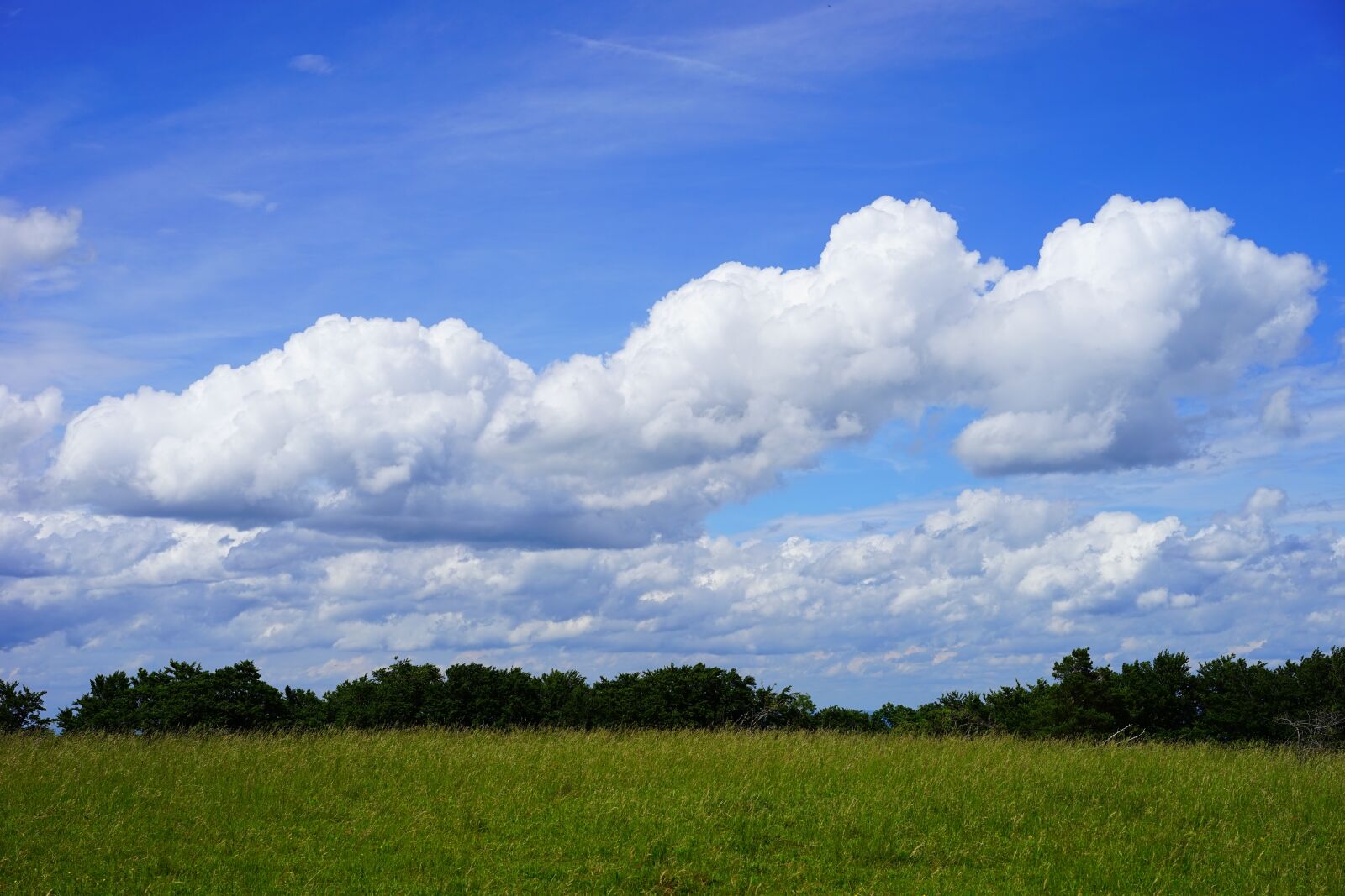 Sony a7 sample photo. Clouds, cloud formations, heathland photography