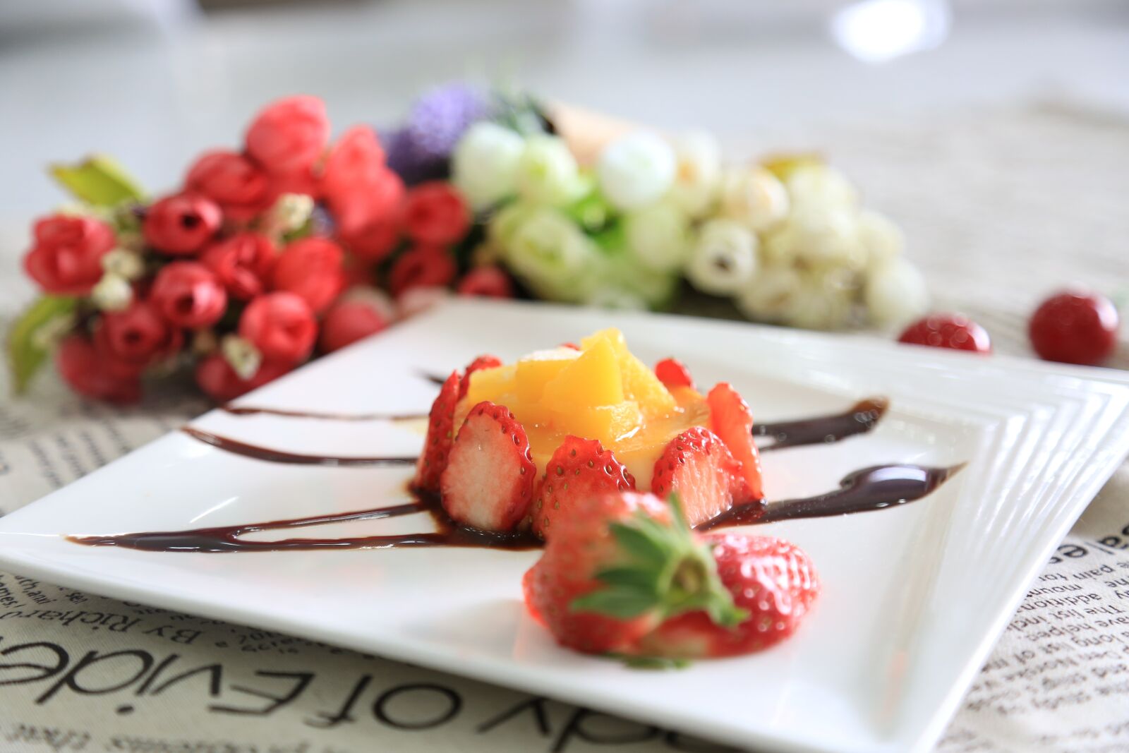 Canon EOS 6D + Canon EF 24-105mm F4L IS USM sample photo. Cake, sweet, dessert photography