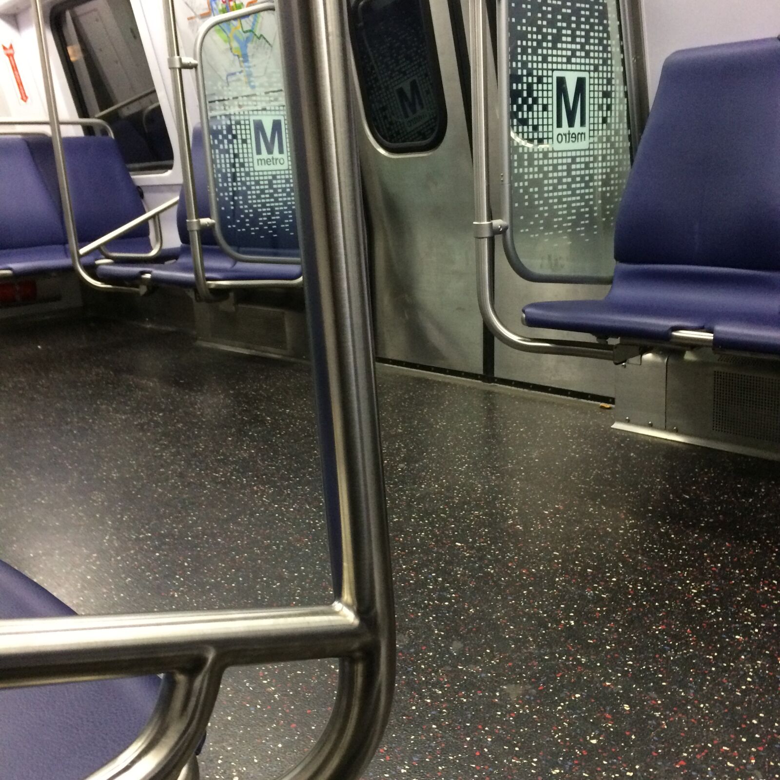 iPhone 5s back camera 4.15mm f/2.2 sample photo. Metro, train, washington, dc photography