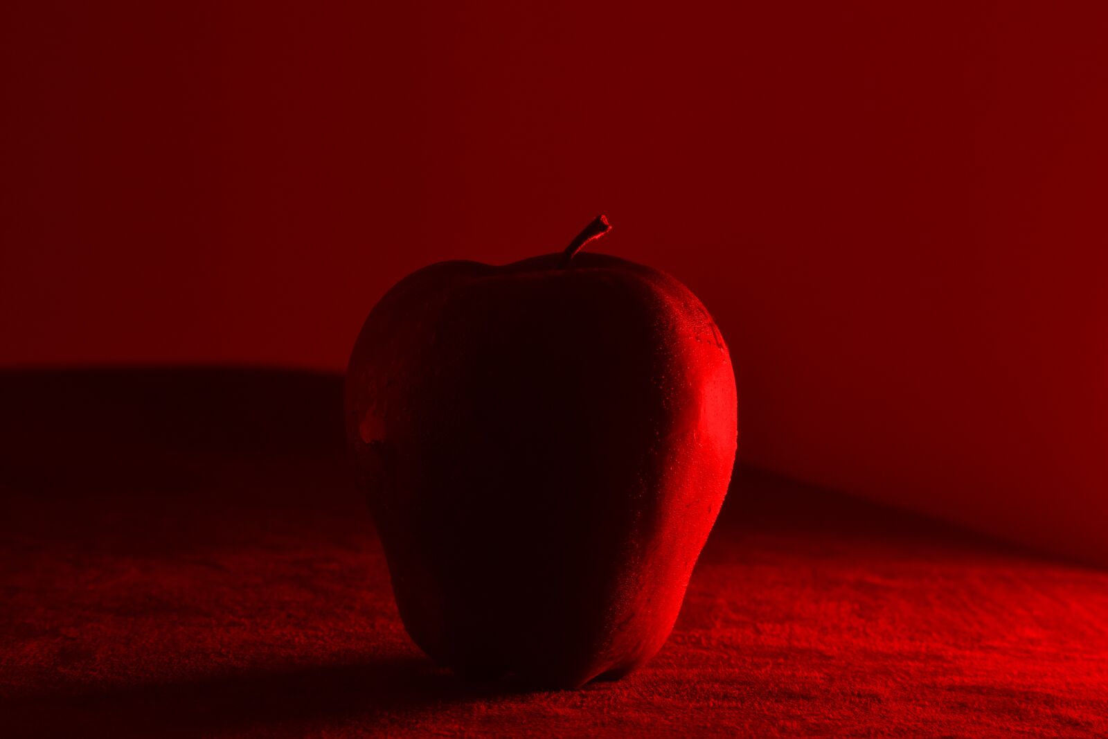 Nikon D7200 sample photo. Dna, apple, red photography