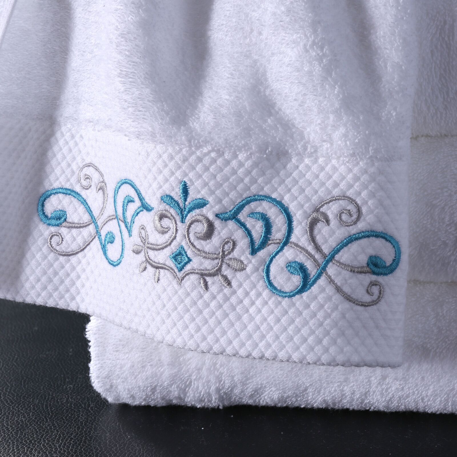 Canon EF 24-70mm F4L IS USM sample photo. Towel, cotton, textiles photography